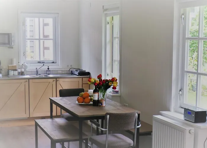 Gina's Garden House 3* אמסטרדם